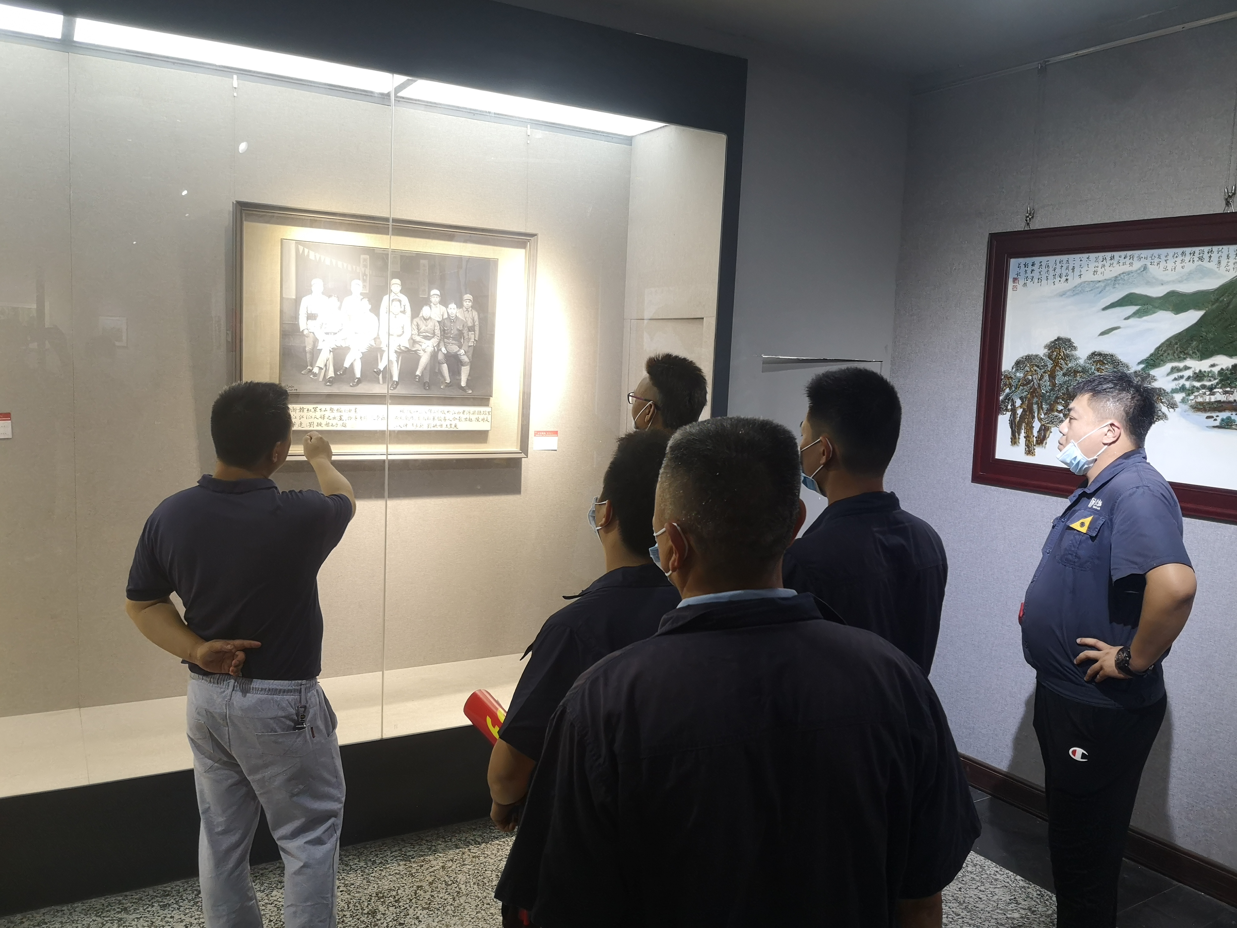 7726f9bffde5bb8c19f3b1638a141cd.jpg 7726f9bffde5bb8c19f3b1638a141cd.jpg