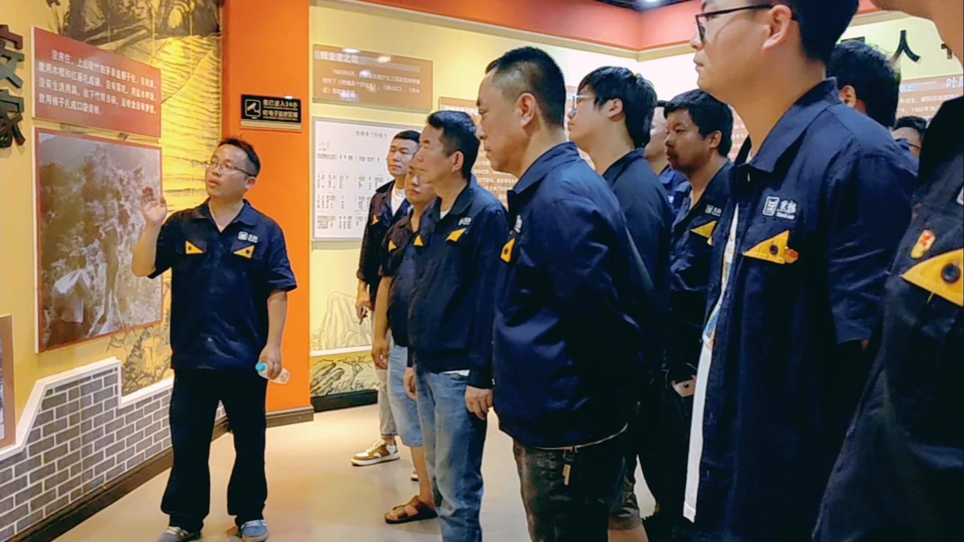 a1fa3086ec820c5ad5323f94af49178.jpg a1fa3086ec820c5ad5323f94af49178.jpg